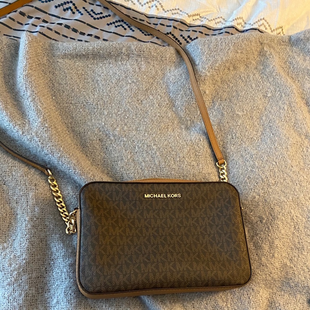Michael Kors Crossbody